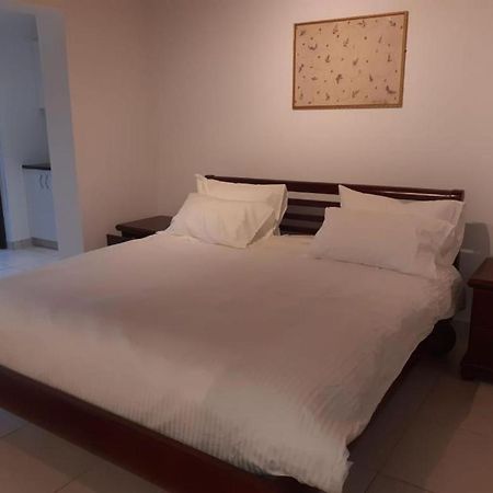 Mozy Guest House Рухенгері Екстер'єр фото